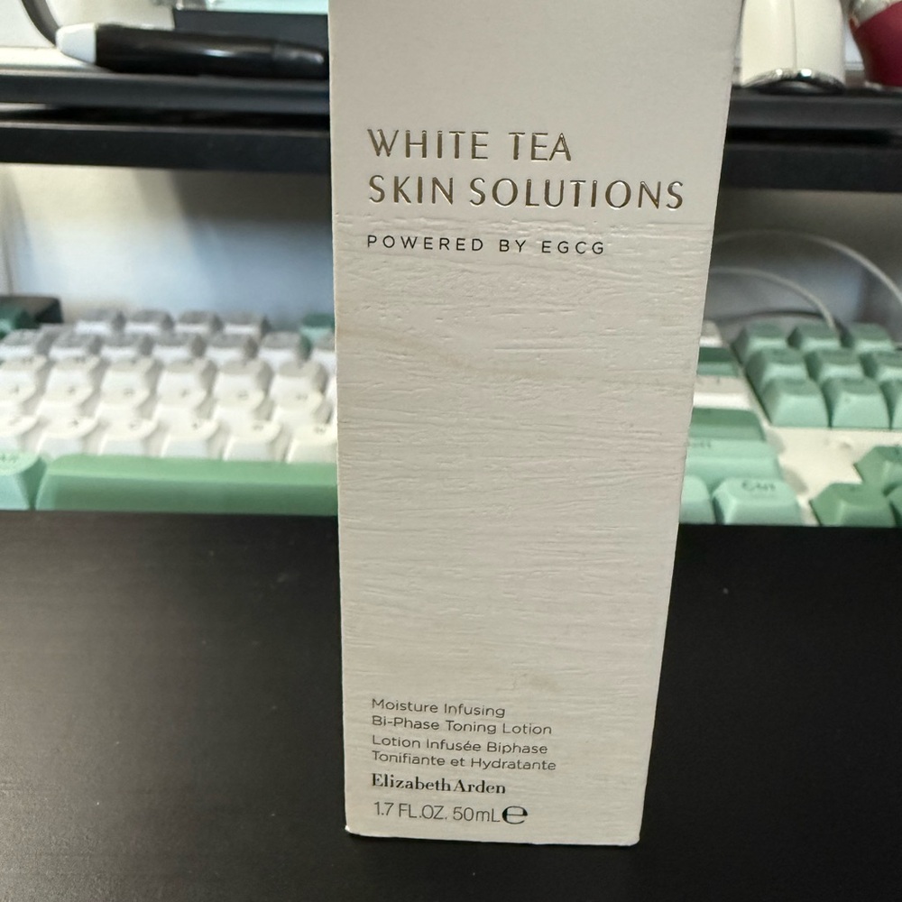 Elizabeth Arden White Tea Skin Solutions lotion 1.7oz- NIB